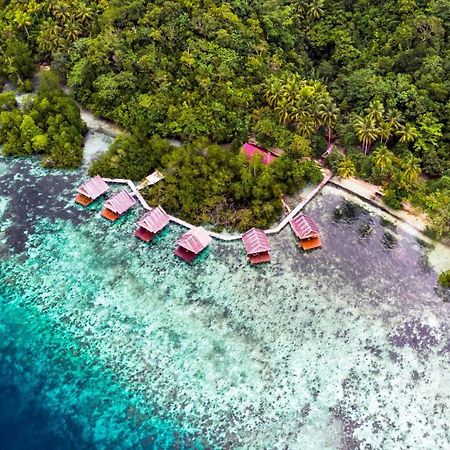 Yennanas Besir Methos Homestay - Raja Ampat מראה חיצוני תמונה