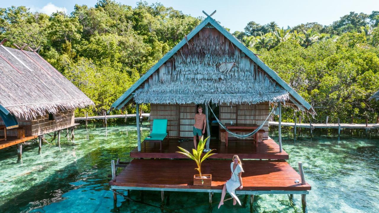 Yennanas Besir Methos Homestay - Raja Ampat מראה חיצוני תמונה