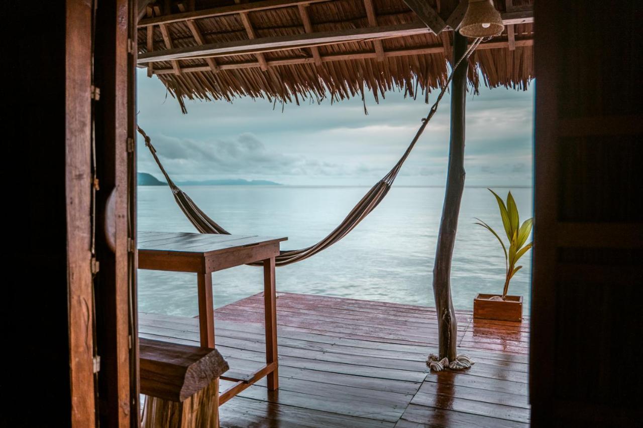 Yennanas Besir Methos Homestay - Raja Ampat מראה חיצוני תמונה