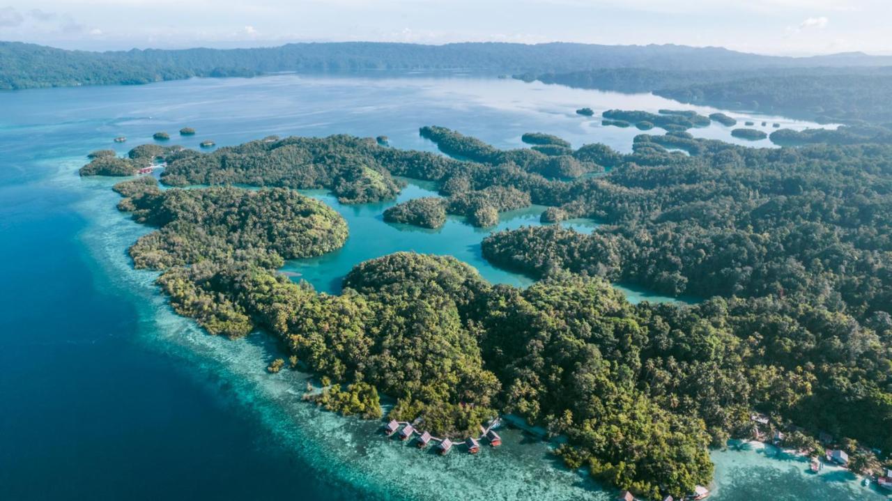 Yennanas Besir Methos Homestay - Raja Ampat מראה חיצוני תמונה