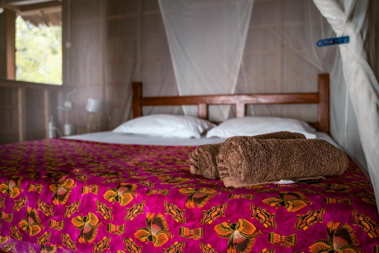 Yennanas Besir Methos Homestay - Raja Ampat מראה חיצוני תמונה