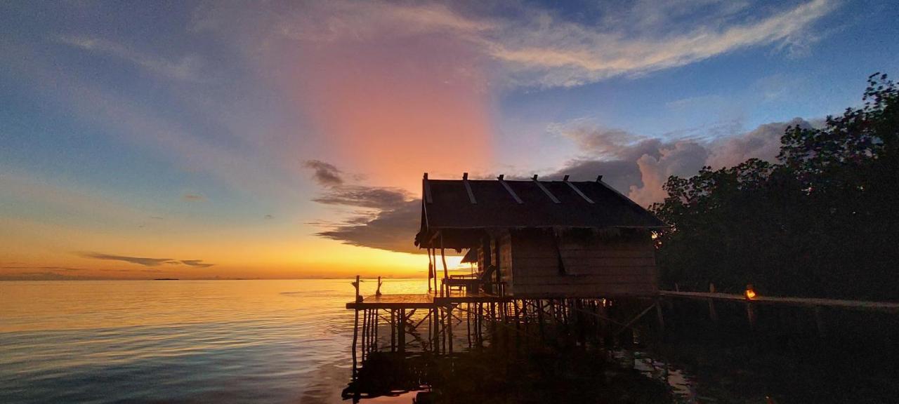 Yennanas Besir Methos Homestay - Raja Ampat מראה חיצוני תמונה