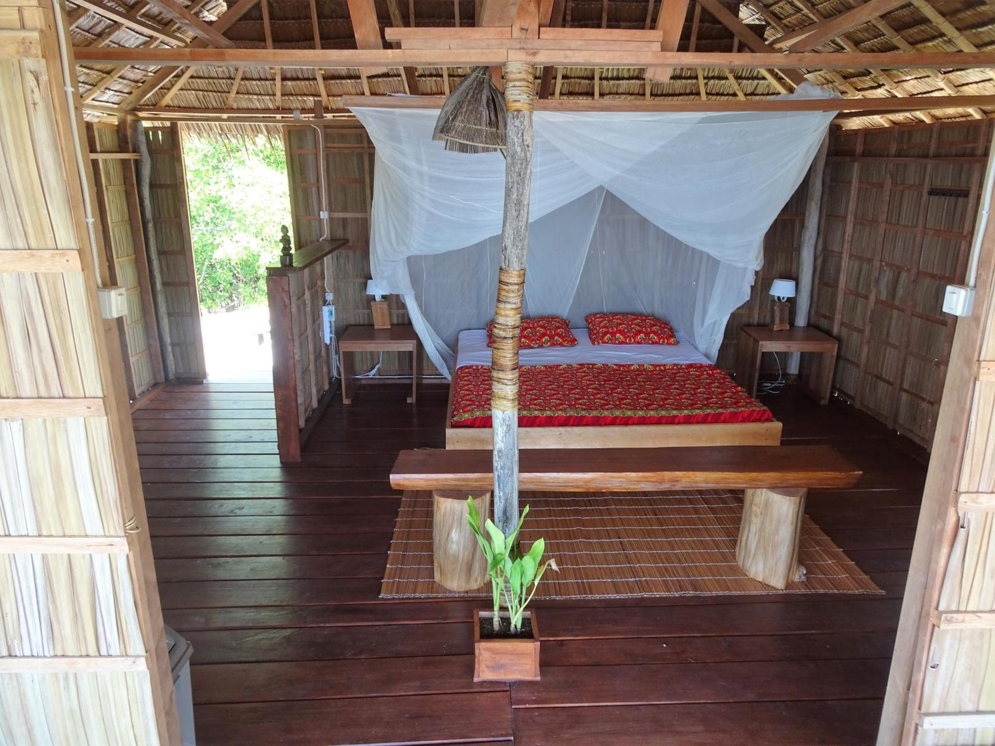 Yennanas Besir Methos Homestay - Raja Ampat מראה חיצוני תמונה